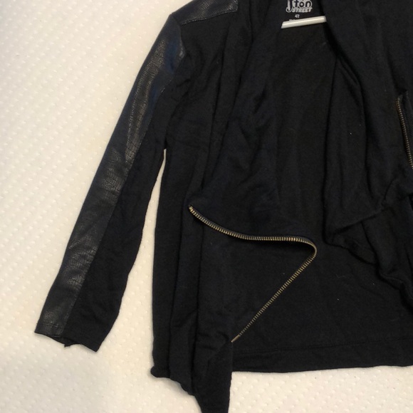 Afton Street black side zip jacket or top, super trendy - Picture 3 of 8